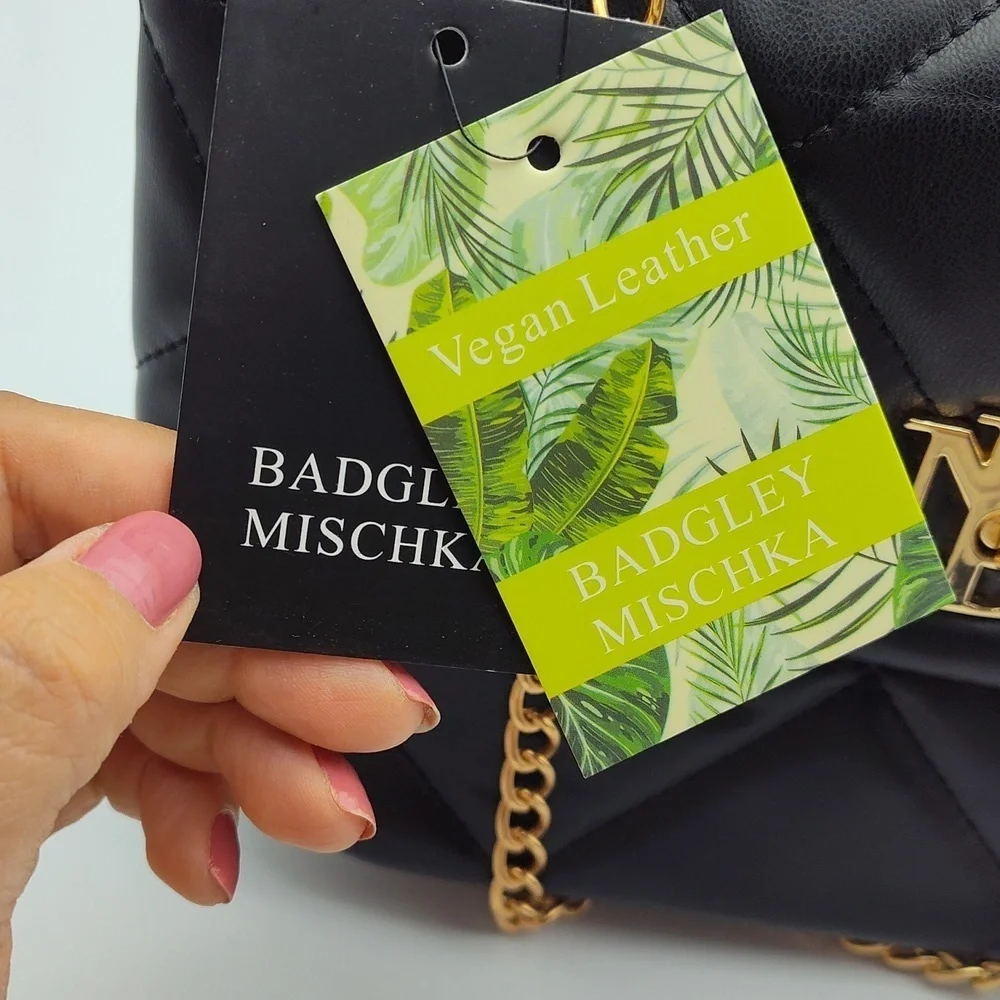 NWT BADGLEY MISCHKA LARGE DIAMOND QUILTED CROSSBODY BAG $149 - Picture 8 of 13